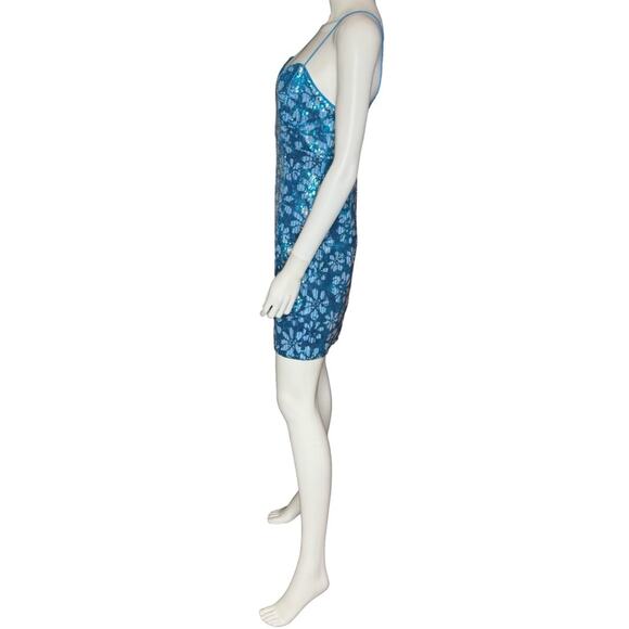 GUESS Women's Sequin Embellished Sleeveless Bodycon Dress Winter Blue Multi Sz 6 - Picture 4 of 10